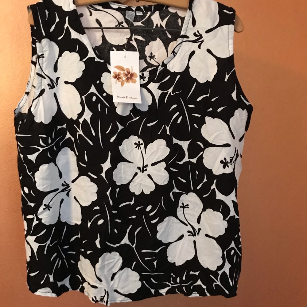 NWT Hawaiian Print Top, XXL